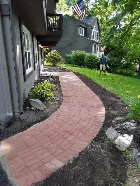 Paver walkway gentle curve to front door